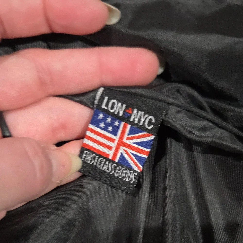 LON NYC Across The Pond Classic Black Quilted Bomber Jacket Size Small - Picture 7 of 9